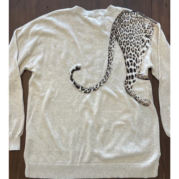 Time & Tru Knit Sweater Top Cheetah Graphic Tan Sz L 12/14 Design On Back Too - Picture 6 of 6